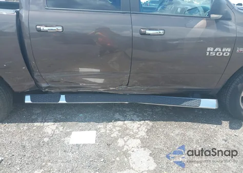 2018 Ram 1500 Big Horn 4X4 5'7 Box z USA, uszkodzony, nr VIN 3C6RR7LT5JG135832